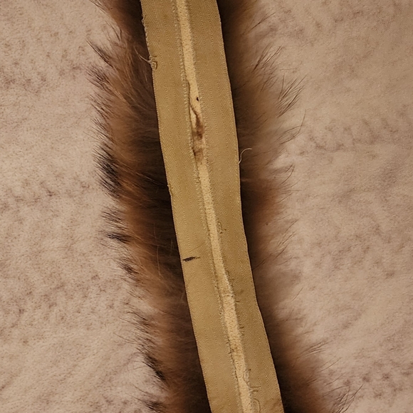 Hood Replacement Fur - Picture 3 of 3
